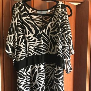 Avenue Sheer Black and White Top with Under Shell